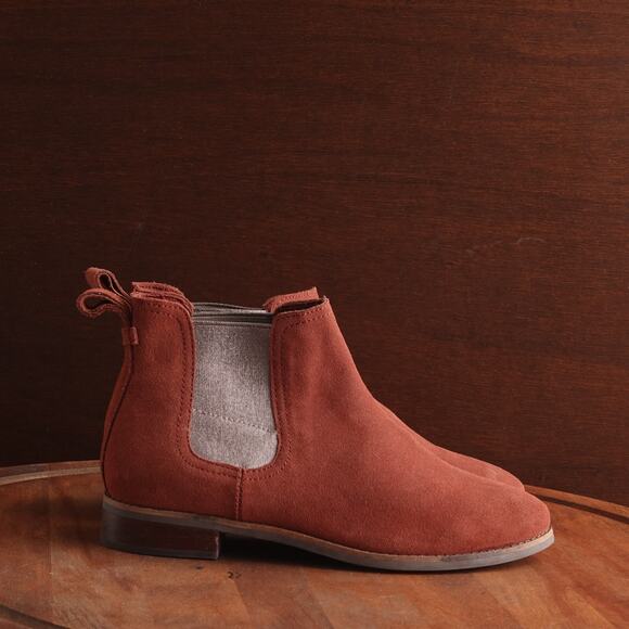 Toms Shoes - Toms Boots Womens SZ 7.5 Red Ella II Suede Chelsea Ankle Pull On Casual Comfort